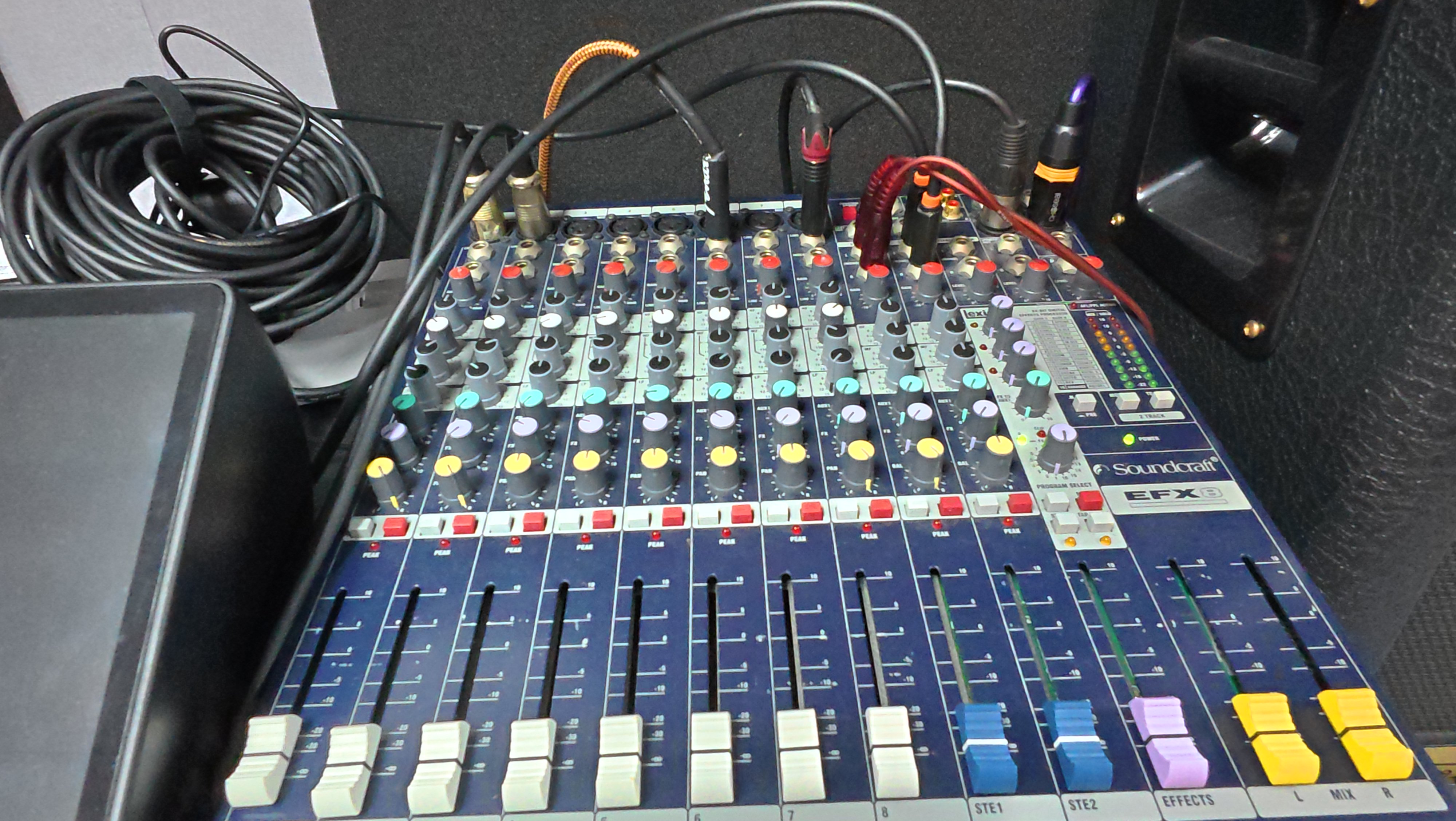 新蒲崗 景福街108-110號 超達工業大廈 鼓房 - 專業音樂工作室 | Professional Music Studio Hong Kong